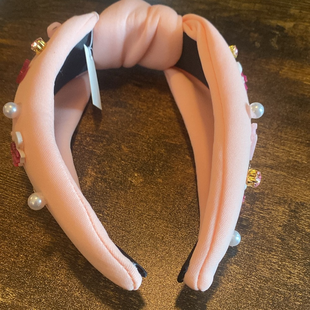 Light pink bedazzled 2024 headband! - Picture 4 of 4